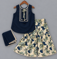 Mahira Sharara set